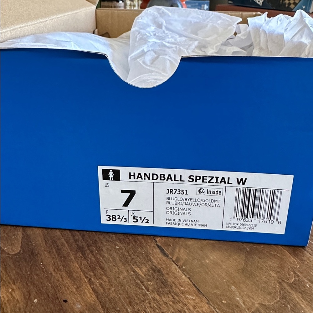 NWT Adidas Handball Spezial Woman’s Blue and Yellow Sneakers - Picture 4 of 6